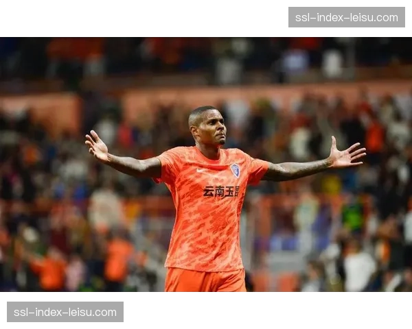 玉昆中场约尼查：中国球迷的热情让我感动